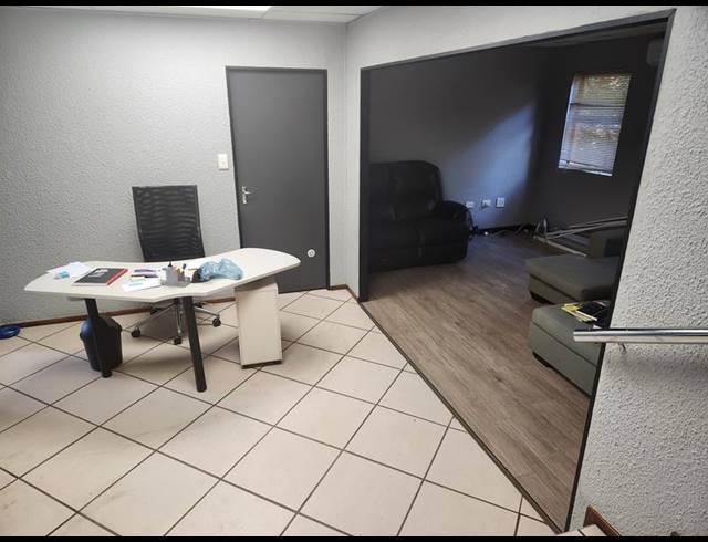 OFFICE PROPERTY TO RENT IN NORTHGATE
